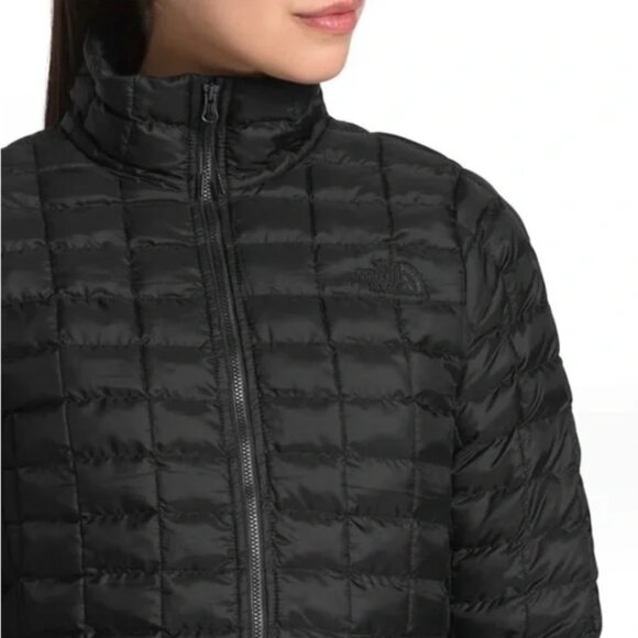 The North Face Black Puffer Jacket - Picture 2 of 10